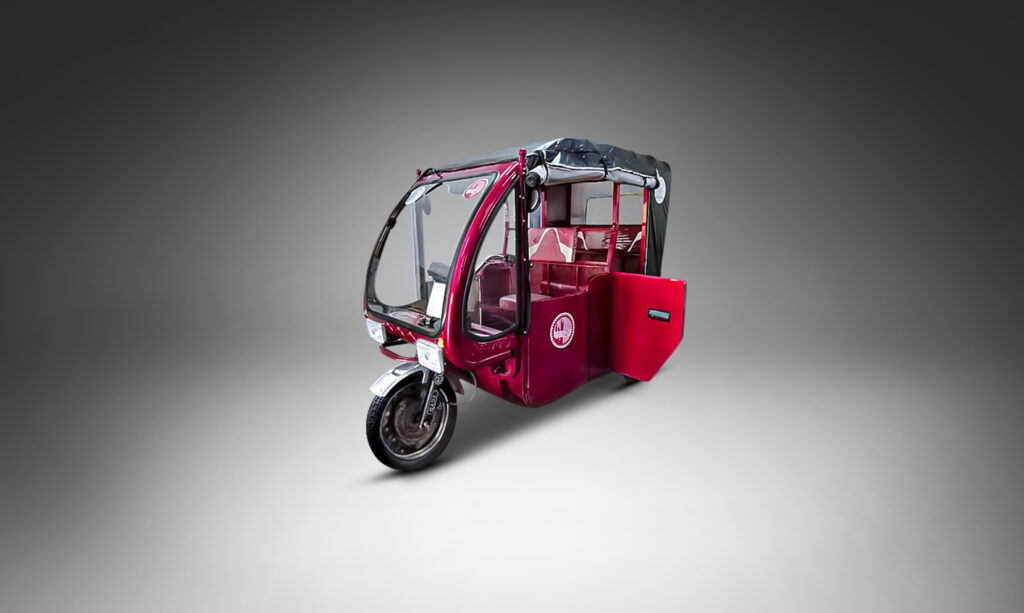Top Benefits of Switching to an Electric Auto Rickshaw in 2025